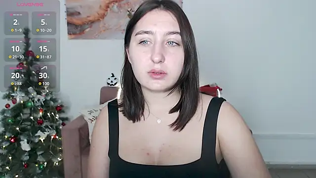 ElmiraPowers online show from December 30, 2024, 3:23 pm