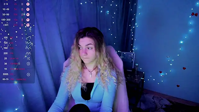 Snapshot of Sweet_me_ chatting on February 9, 2026, 6:55 am Sweet me online show from February 9, 2026, 6:55 am