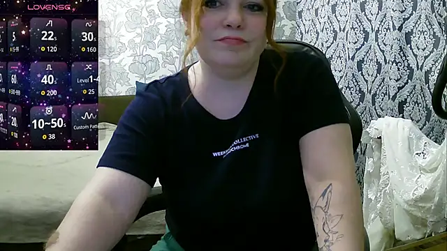 Snapshot of Sabrina_Poison chatting on December 18, 2025, 2:54 pm Sabrina Poison online show from December 18, 2025, 2:54 pm