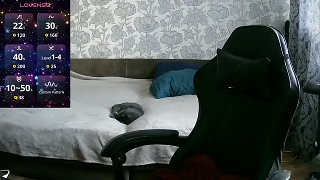 Snapshot of Sabrina_Poison chatting on December 15, 2025, 9:48 am Sabrina Poison online show from December 15, 2025, 9:48 am