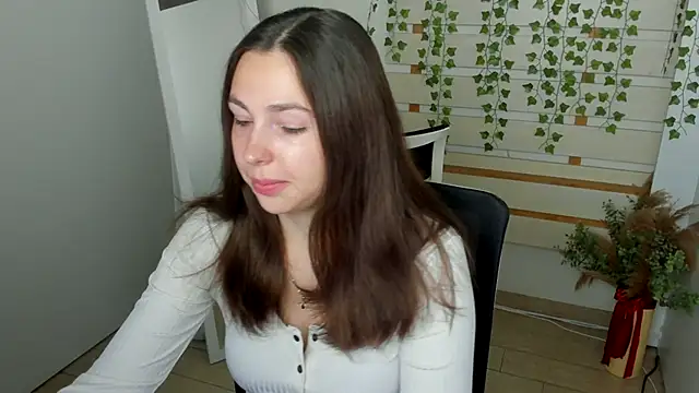 Lexy flower online show from September 20, 2025, 12:32 pm