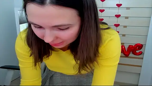 Lexy flower online show from March 2, 2025, 4:47 pm