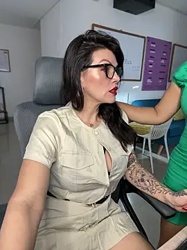 CarlaConnor80 online show from March 8, 2025, 9:40 pm