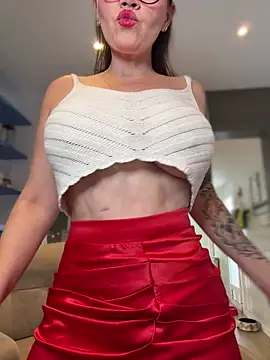 CarlaConnor80 online show from November 27, 2025, 1:22 pm