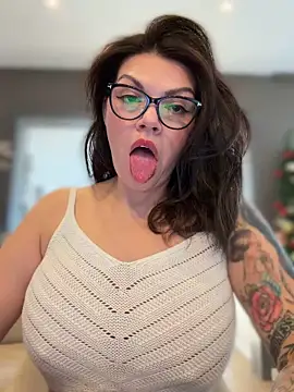 CarlaConnor80 online show from December 18, 2025, 1:04 pm