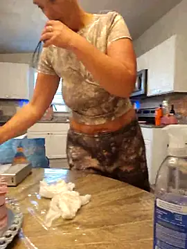 Snapshot of Dixiefaye_Pika chatting on January 17, 2026, 12:42 pm Dixiefaye Pika online show from January 17, 2026, 12:42 pm