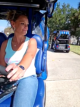 Snapshot of Dixiefaye_Pika chatting on November 24, 2025, 5:13 pm Dixiefaye Pika online show from November 24, 2025, 5:13 pm