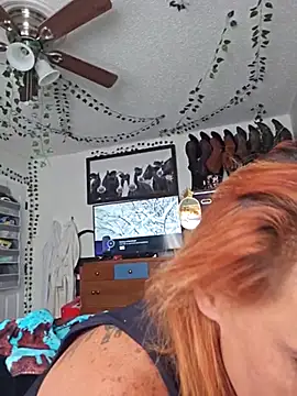 Snapshot of Dixiefaye_Pika chatting on March 17, 2025, 9:24 pm Dixiefaye Pika online show from March 17, 2025, 9:24 pm