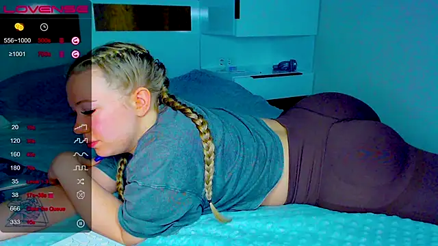 Snapshot of kitti_kaattt chatting on October 25, 2025, 4:11 am kitti kaattt online show from October 25, 2025, 4:11 am