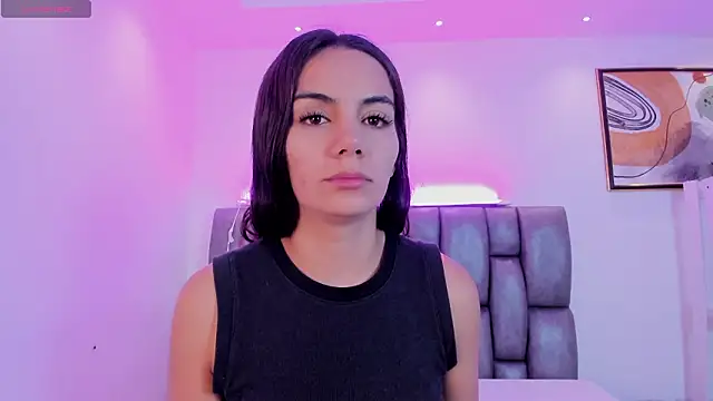 Snapshot of martina_mancini chatting on February 6, 2026, 12:23 pm martina mancini online show from February 6, 2026, 12:23 pm