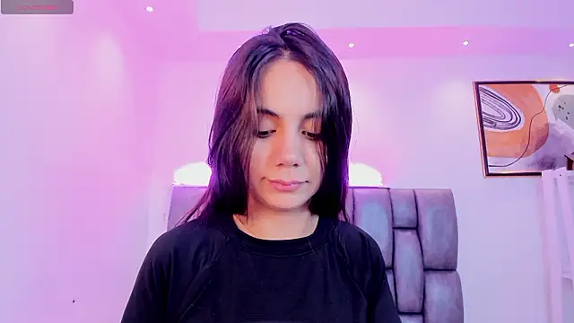 Snapshot of martina_mancini chatting on February 17, 2026, 12:13 pm martina mancini online show from February 17, 2026, 12:13 pm