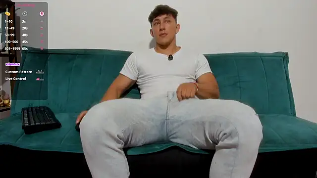 jacques cardiet online show from November 14, 2025, 4:43 pm