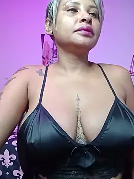 Snapshot of Dominik_girl chatting on February 20, 2026, 6:26 am Dominik girl online show from February 20, 2026, 6:26 am