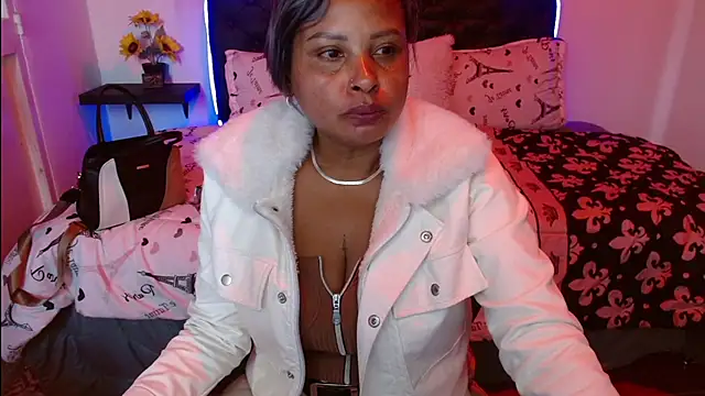 Snapshot of Dominik_girl chatting on March 2, 2026, 8:38 pm Dominik girl online show from March 2, 2026, 8:38 pm