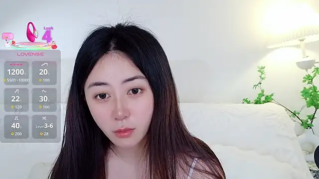 Eileen-886 online show from April 27, 2026, 9:46 pm