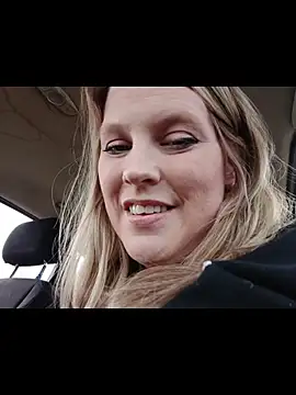 Snapshot of Cumonkatie chatting on January 11, 2026, 1:29 pm Cumonkatie online show from January 11, 2026, 1:29 pm