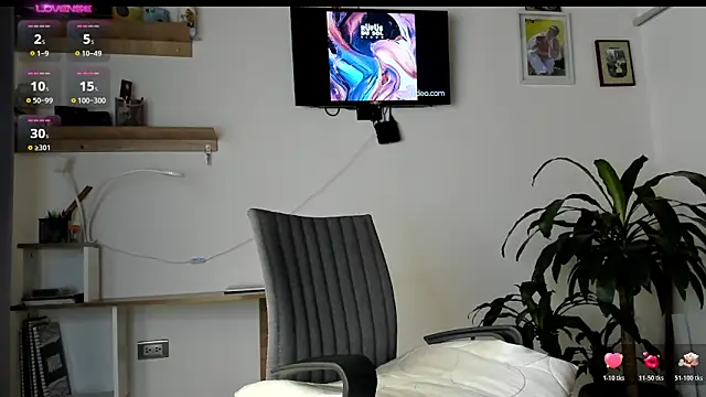 manucute 23  online show from March 18, 2026, 3:24 pm