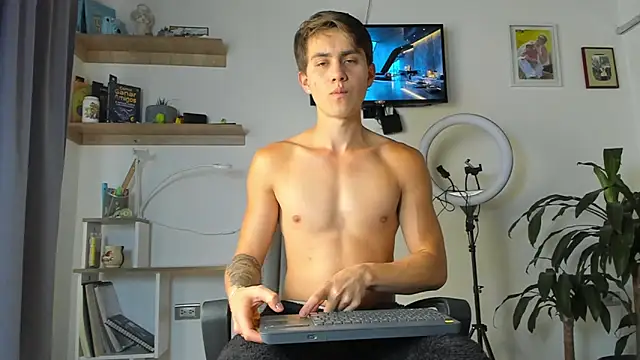 Snapshot of manucute_23_ chatting on November 10, 2025, 2:44 pm manucute 23 online show from November 10, 2025, 2:44 pm