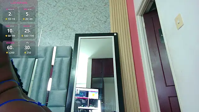 Snapshot of MiissBNasty chatting on October 3, 2025, 11:17 pm MiissBNasty online show from October 3, 2025, 11:17 pm