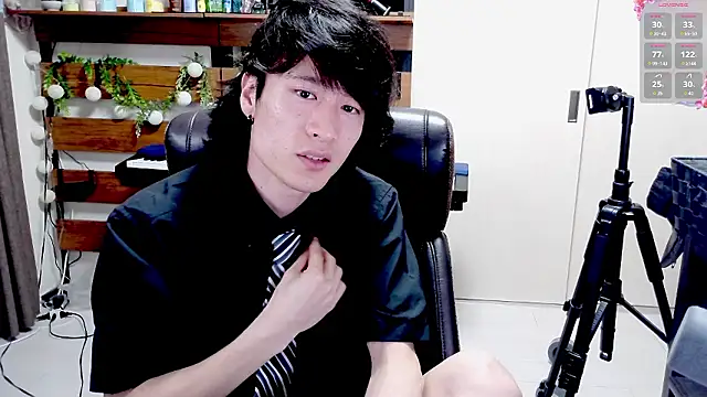 Snapshot of IroManager chatting on June 19, 2026, 4:02 pm IroManager online show from June 19, 2026, 4:02 pm