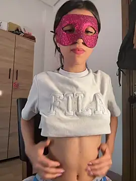 ZINA-MOROCCO online show from November 5, 2025, 3:26 pm