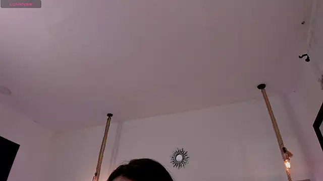 Snapshot of Oriana_Guzman chatting on July 11, 2026, 10:10 pm Oriana Guzman online show from July 11, 2026, 10:10 pm