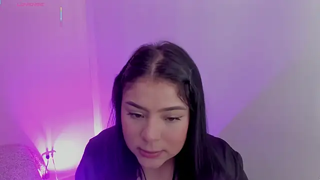 Oriana Guzman online show from February 21, 2026, 12:34 am