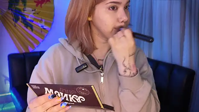 albaismynameX online show from September 19, 2025, 12:09 pm