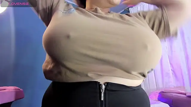 Snapshot of Ashanty_vera15 chatting on February 16, 2026, 3:38 am Ashanty vera15 online show from February 16, 2026, 3:38 am