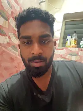 Handsomehunk 4U online show from December 21, 2024, 5:18 pm