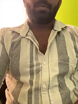 Handsomehunk 4U online show from February 4, 2025, 7:07 am