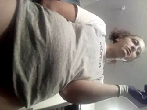 Snapshot of SexyB214 chatting on November 29, 2025, 1:22 pm SexyB214 online show from November 29, 2025, 1:22 pm