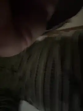 Snapshot of SexyB214 chatting on March 20, 2025, 4:42 pm SexyB214 online show from March 20, 2025, 4:42 pm