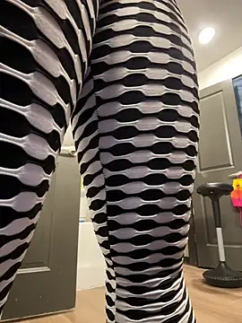 Snapshot of SexyB214 chatting on October 12, 2025, 3:30 am SexyB214 online show from October 12, 2025, 3:30 am