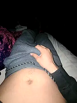 Snapshot of naper12 chatting on February 14, 2025, 10:38 am naper12 online show from February 14, 2025, 10:38 am