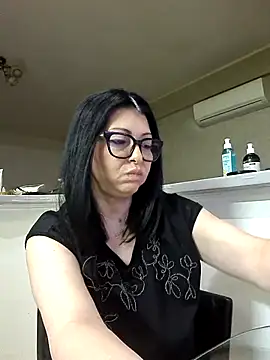 Milf Abigail online show from March 17, 2026, 1:19 am