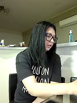 Milf Abigail online show from March 12, 2026, 2:17 am