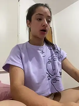 Snapshot of Alicia_ALICIA chatting on April 27, 2026, 3:04 am Alicia ALICIA online show from April 27, 2026, 3:04 am