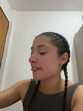 Snapshot of Alicia_ALICIA chatting on May 20, 2026, 10:51 pm Alicia ALICIA online show from May 20, 2026, 10:51 pm
