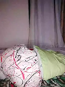 Snapshot of Bella_kiki chatting on February 9, 2025, 10:54 pm Bella kiki online show from February 9, 2025, 10:54 pm