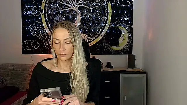 SexxyLiviaa online show from November 11, 2025, 5:19 pm