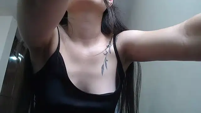 Karla sweed online show from October 28, 2025, 10:09 pm