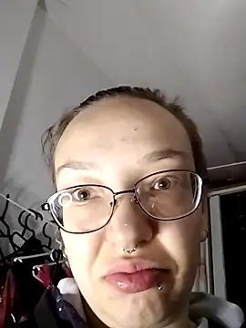 Snapshot of Isabella_Geney chatting on November 22, 2025, 1:26 am Isabella Geney online show from November 22, 2025, 1:26 am