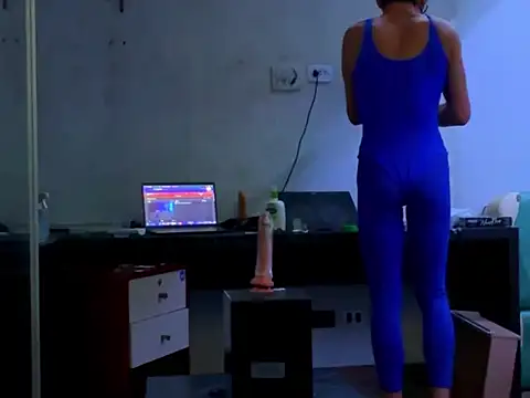 BodyandlegginLover online show from November 14, 2025, 12:14 am