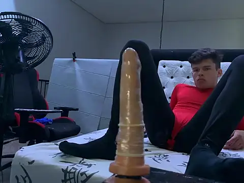 BodyandlegginLover online show from November 14, 2025, 5:49 pm