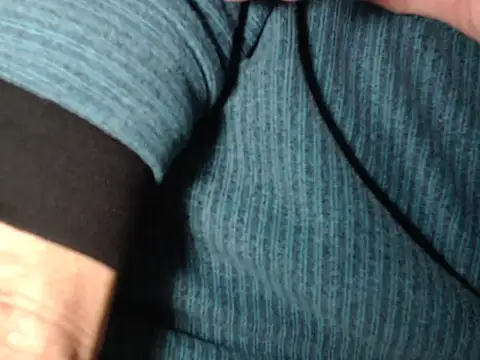 Snapshot of IMAGatMARK chatting on November 20, 2025, 3:02 pm IMAGatMARK online show from November 20, 2025, 3:02 pm