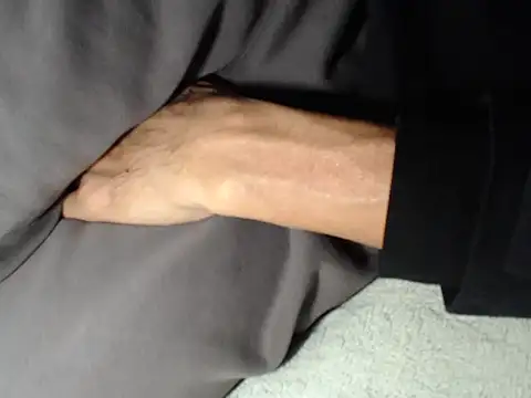 Snapshot of IMAGatMARK chatting on November 7, 2025, 9:41 pm IMAGatMARK online show from November 7, 2025, 9:41 pm