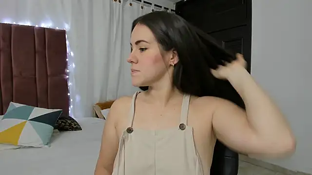 Snapshot of AURORA_FRANKLIN chatting on February 10, 2025, 1:01 pm AURORA FRANKLIN online show from February 10, 2025, 1:01 pm