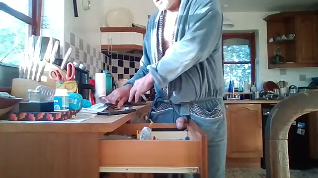 jakjak106 online show from April 30, 2026, 5:47 am