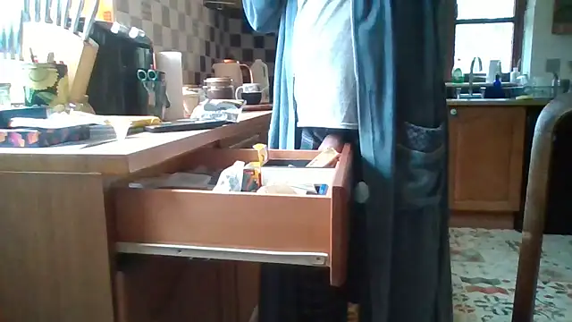 jakjak106 online show from April 28, 2026, 5:56 am